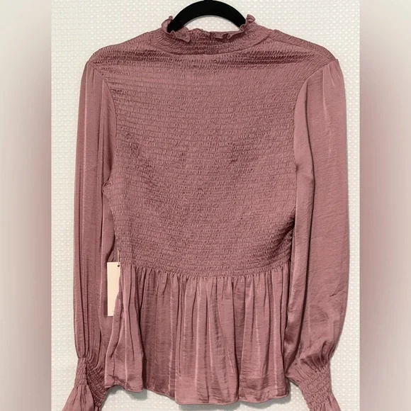 VICI Smocked Satin Peplum Blouse Mauve Long Sleeve Ruffle Neck Size Medium - Picture 9 of 9